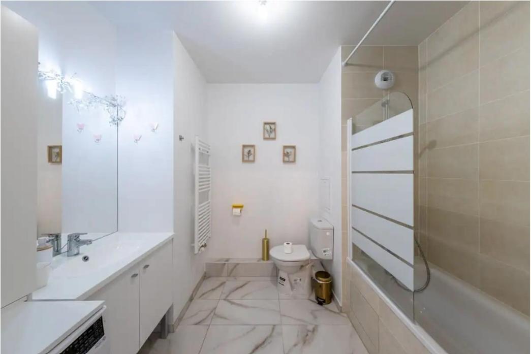 Disney At Home 3 Bed Rooms- Confort 90M2 - Best Location Сери Екстериор снимка